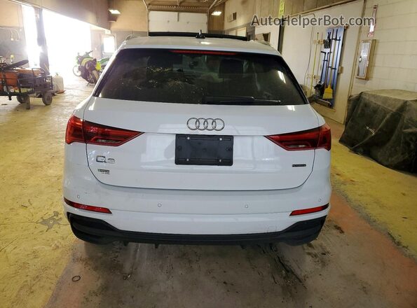 WA1DECF34P1082822 2023 AUDI Q3 White Vista trasera
