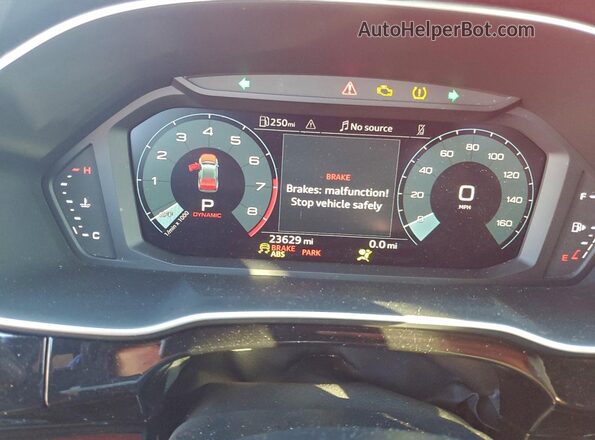 WA1DECF34R1054750 2024 AUDI Q3 Red Սարքավորումների վահանակի տեսք