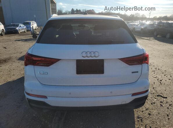 WA1DECF36M1028417 2021 AUDI Q3 White Rear view