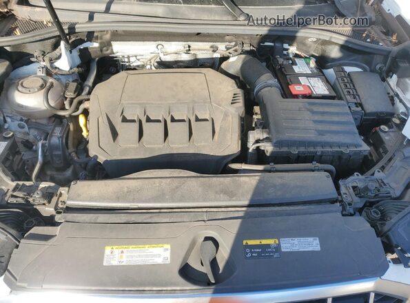 WA1DECF36M1028417 2021 AUDI Q3 White Engine compartment view