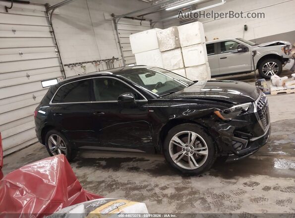 WA1DECF37M1004630 2021 AUDI Q3 Black Rear interior view