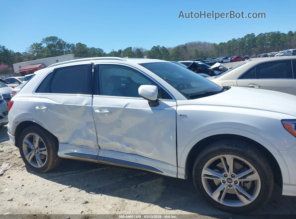 WA1DECF37N1013197 2022 AUDI Q3 White უკანა სალონის ხედი