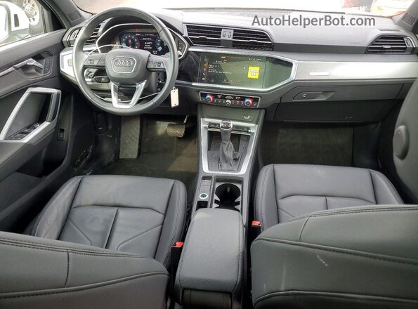 WA1DECF37P1113772 2023 AUDI Q3 Белый Вид панели приборов