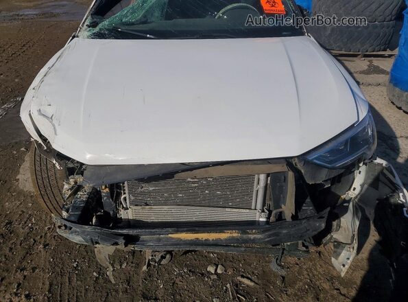 WA1DECF3XP1043815 2023 AUDI Q3 White Вид підкапотного простору