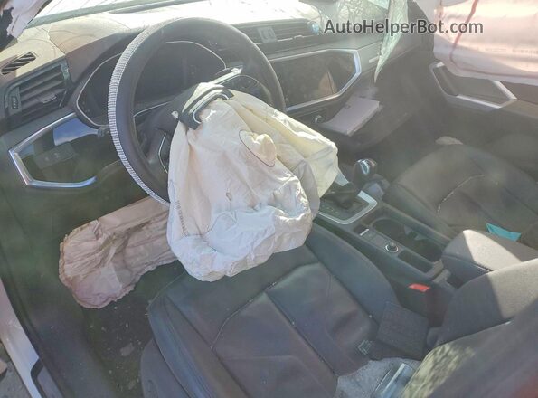 WA1DECF3XP1043815 2023 AUDI Q3 White Вид панелі приладів