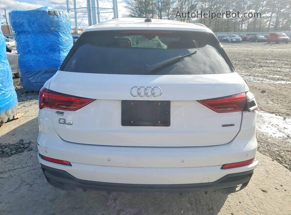 WA1DECF3XP1043815 2023 AUDI Q3 White Вид ззаду
