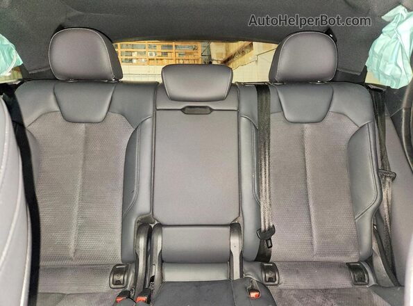 WA1E2AFY8R2079061 2024 AUDI Q5 White უკანა სავარძლების ხედი