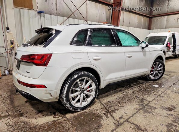 WA1E2AFY8R2079061 2024 AUDI Q5 White უკანა მარჯვენა