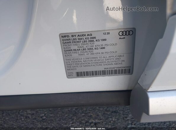 WA1E2AFYXM2043333 2021 AUDI Q5 White Vista del compartimento del motor