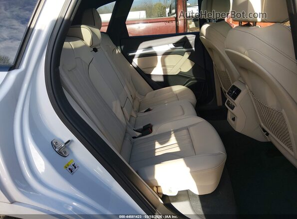 WA1EAAFY2S2017809 2025 AUDI Q5 White VIN sticker view