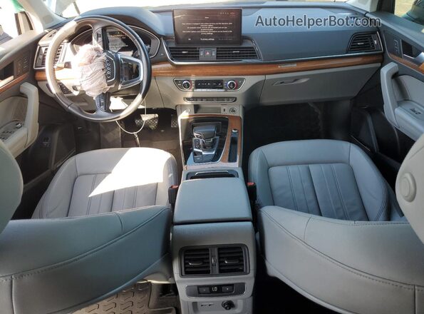 WA1EAAFY5N2045964 2022 AUDI Q5 Black წინა პანელის ხედი