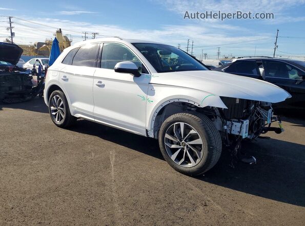 WA1EAAFY6R2080342 2024 AUDI Q5 White Front right