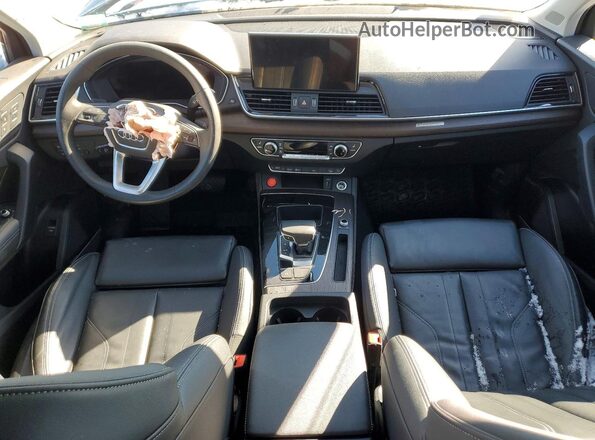 WA1EAAFYXR2037946 2024 AUDI Q5 Черный Вид панели приборов
