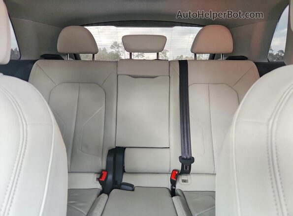 WA1EECF33R1025129 2024 AUDI Q3 Black Vista de los asientos traseros