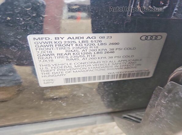 WA1EECF33R1025129 2024 AUDI Q3 Black Vista interior de 360 grados