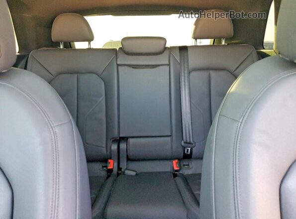 WA1EECF34N1148948 2022 AUDI Q3 Оранжевый Вид задних сидений