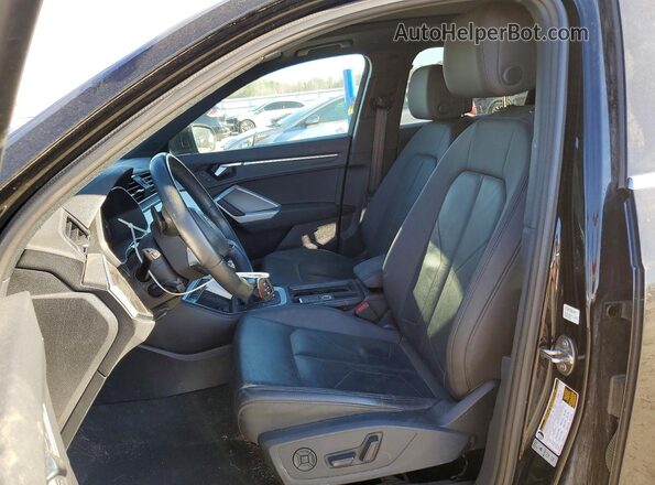 WA1EECF36P1068764 2023 AUDI Q3 Black Front interior view