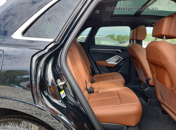 WA1EECF36R1172285 2024 AUDI Q3 Black 