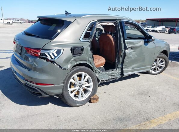 WA1EECF37S1053683 2025 AUDI Q3 Зеленый Задняя правая четверть