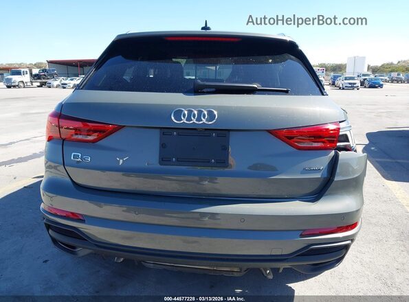 WA1EECF37S1053683 2025 AUDI Q3 Зеленый 