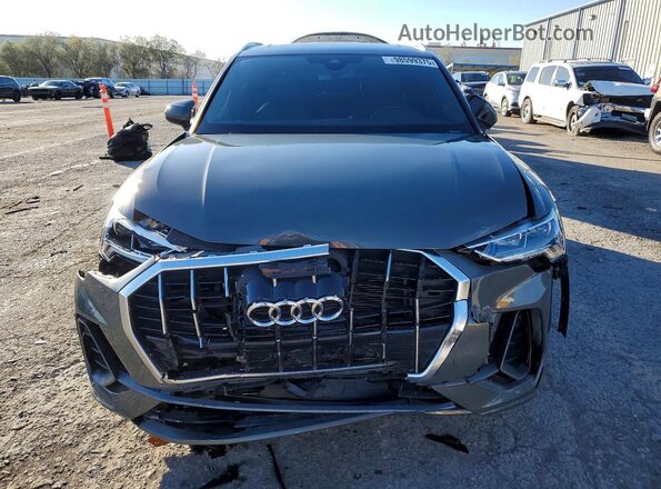 WA1EECF38N1141193 2022 AUDI Q3 Gray Front view