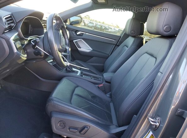 WA1EECF38N1141193 2022 AUDI Q3 Gray Front interior view