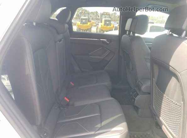 WA1EECF3XN1007611 2022 AUDI Q3 White Rear interior view