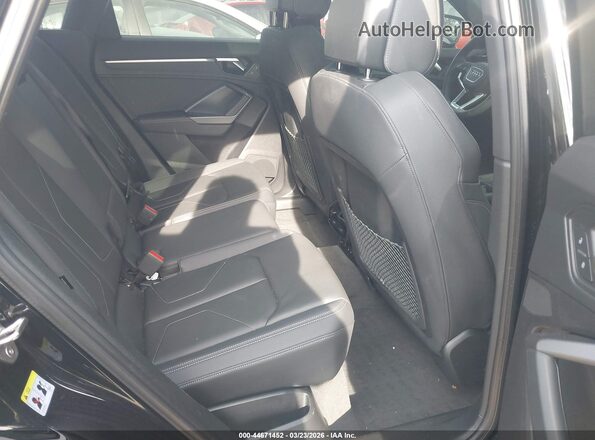 WA1EEDF36R1042397 2024 AUDI Q3 Black Vista de la etiqueta del VIN