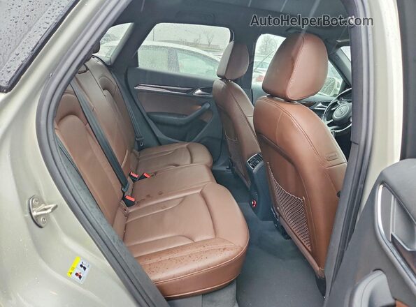 WA1EFCFS4GR019973 2016 AUDI Q3 Silver Սալոնի հետևի տեսք