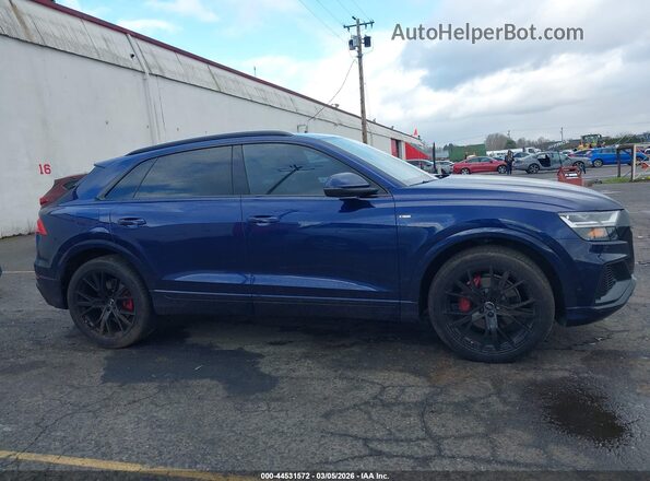 WA1EVAF11KD030532 2019 AUDI Q8 Blue Widok wnętrza z tyłu