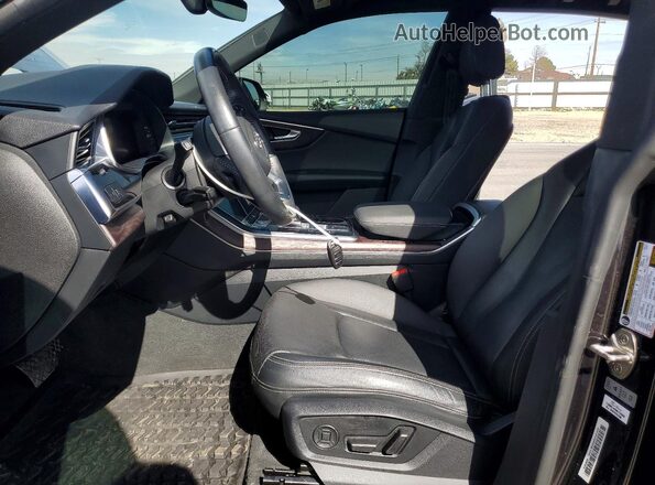 WA1EVAF13KD018382 2019 AUDI Q8 Черный Вид салона спереди