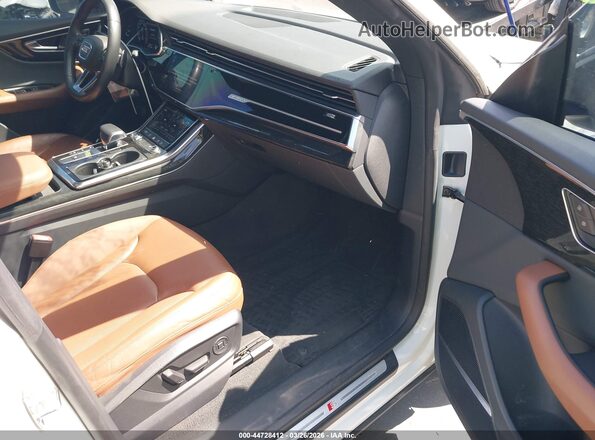 WA1EVAF14KD039015 2019 AUDI Q8 White Front interior view