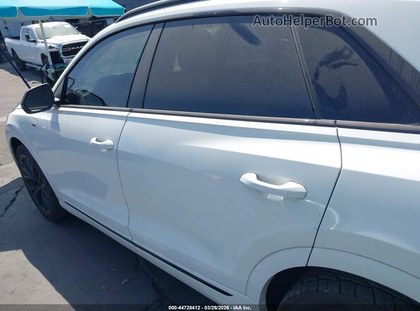WA1EVAF14KD039015 2019 AUDI Q8 White 