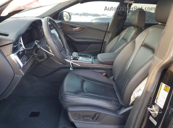 WA1EVAF16LD004123 2020 AUDI Q8 Black Вид салону спереду