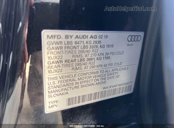 WA1EVAF19KD030777 2019 AUDI Q8 Black 