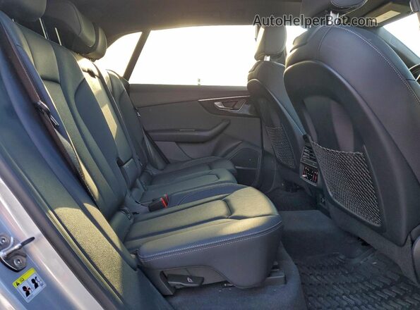 WA1EVAF19MD038025 2021 AUDI Q8 Silver Rear interior view