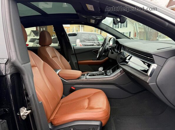 WA1EVAF1XMD009276 2021 AUDI Q8 Black 