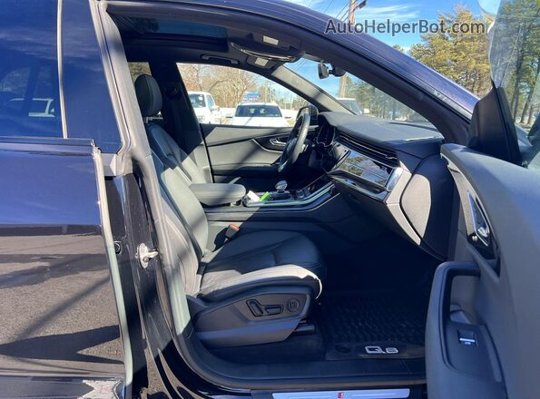 WA1EVAF1XMD012047 2021 AUDI Q8 Black 
