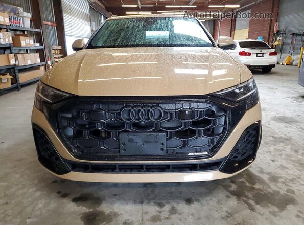 WA1EVBF10SD001738 2025 AUDI Q8 Желто-коричневый Вид спереди