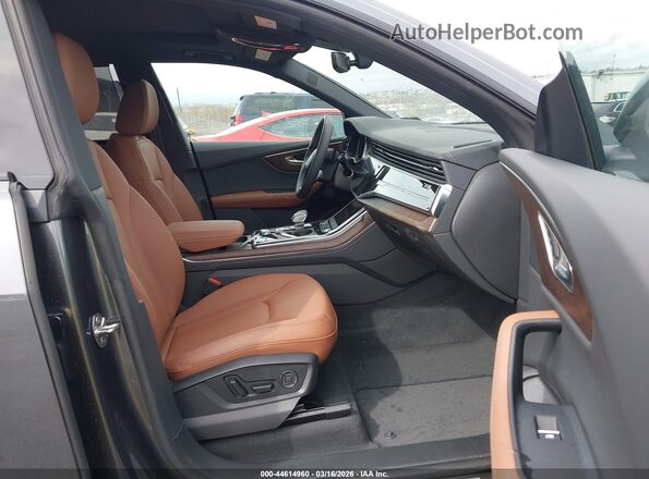WA1EVBF11SD019794 2025 AUDI Q8 Серый Вид салона спереди