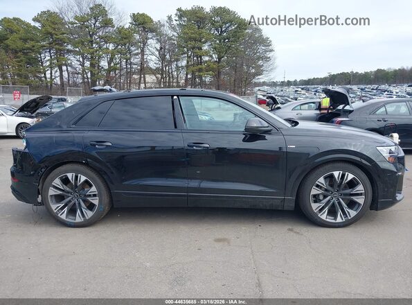 WA1EVBF15SD037442 2025 AUDI Q8 Black Սալոնի 360 աստիճան տեսք