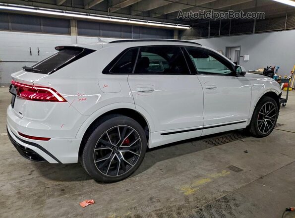 WA1EVBF18ND034667 2022 AUDI Q8 White Trasero derecho