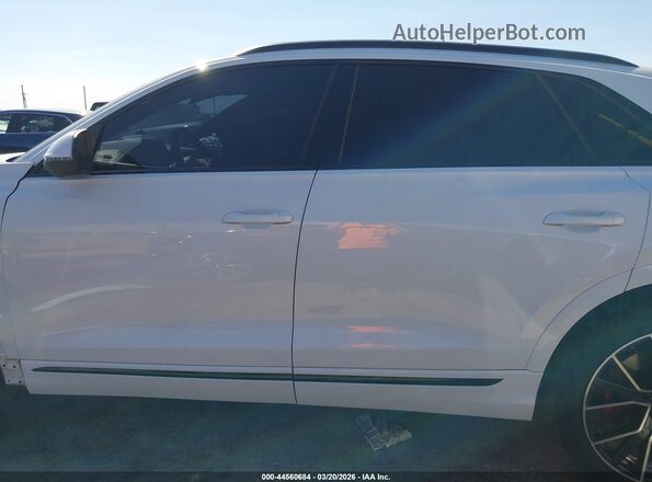 WA1EVBF18PD016818 2023 AUDI Q8 Белый 