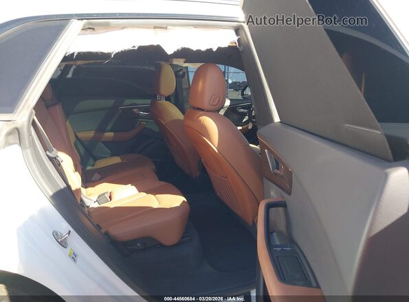 WA1EVBF18PD016818 2023 AUDI Q8 Белый 