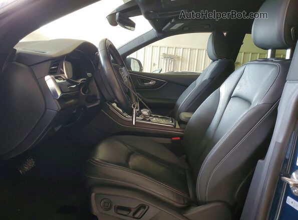 WA1EVBF1XND033679 2022 AUDI Q8 Blue წინა სალონის ხედი