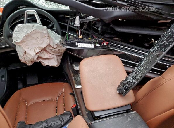 WA1EVBF1XSD023598 2025 AUDI Q8 Синий Вид панели приборов