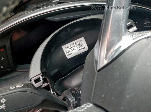 WA1EVBF1XSD023598 2025 AUDI Q8 Синий Вид щитка приборов
