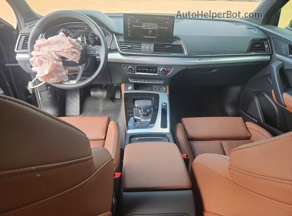 WA1FAAFY4R2110877 2024 AUDI Q5 Black წინა პანელის ხედი