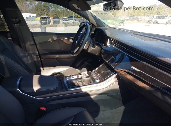 WA1FVAF1XLD020085 2020 AUDI Q8 Black Widok wnętrza z przodu