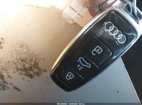 WA1FVAF1XLD025108 2020 AUDI Q8 White 